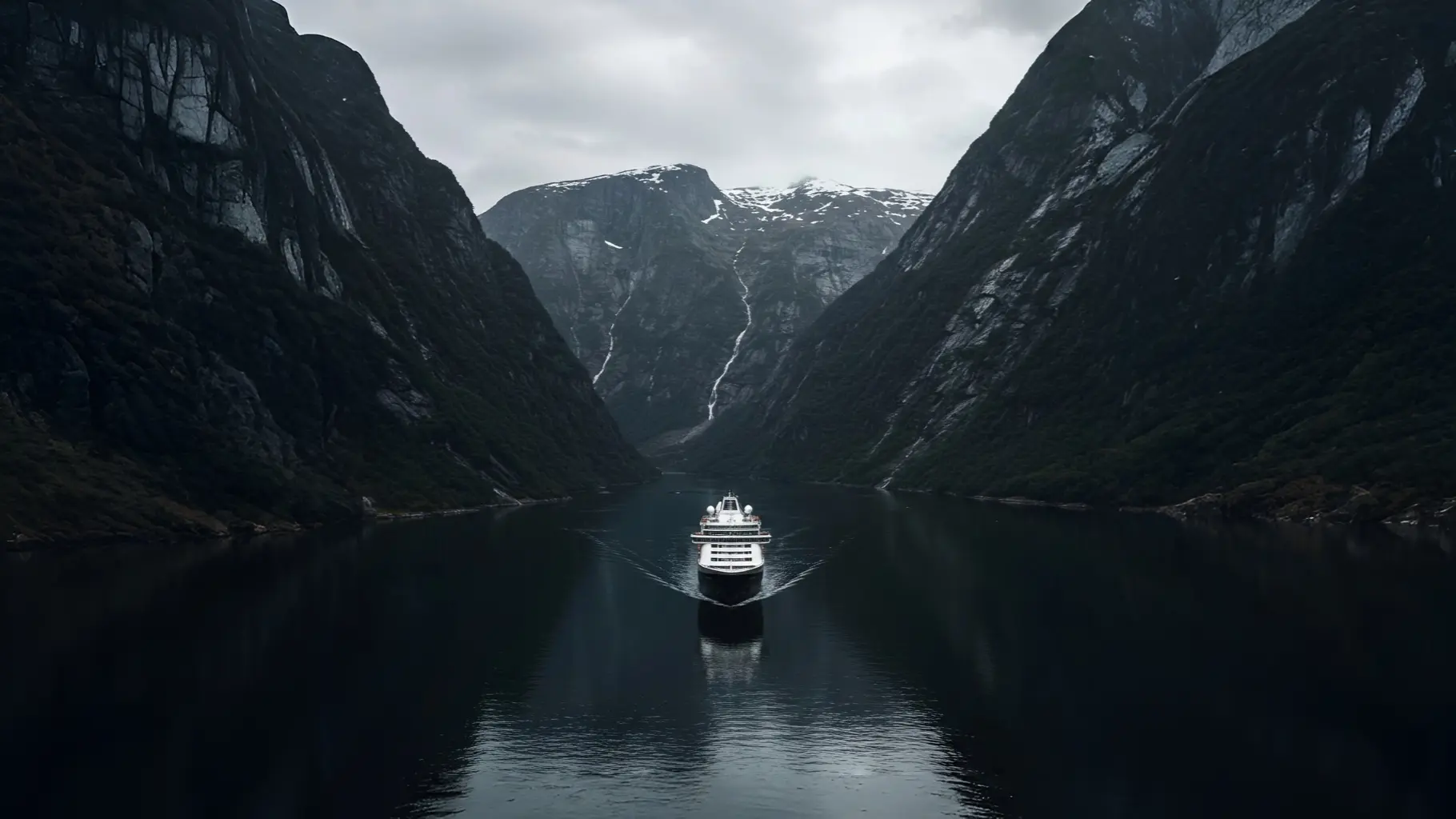 20 Creative Cruise Picture Ideas to Capture Your Voyage