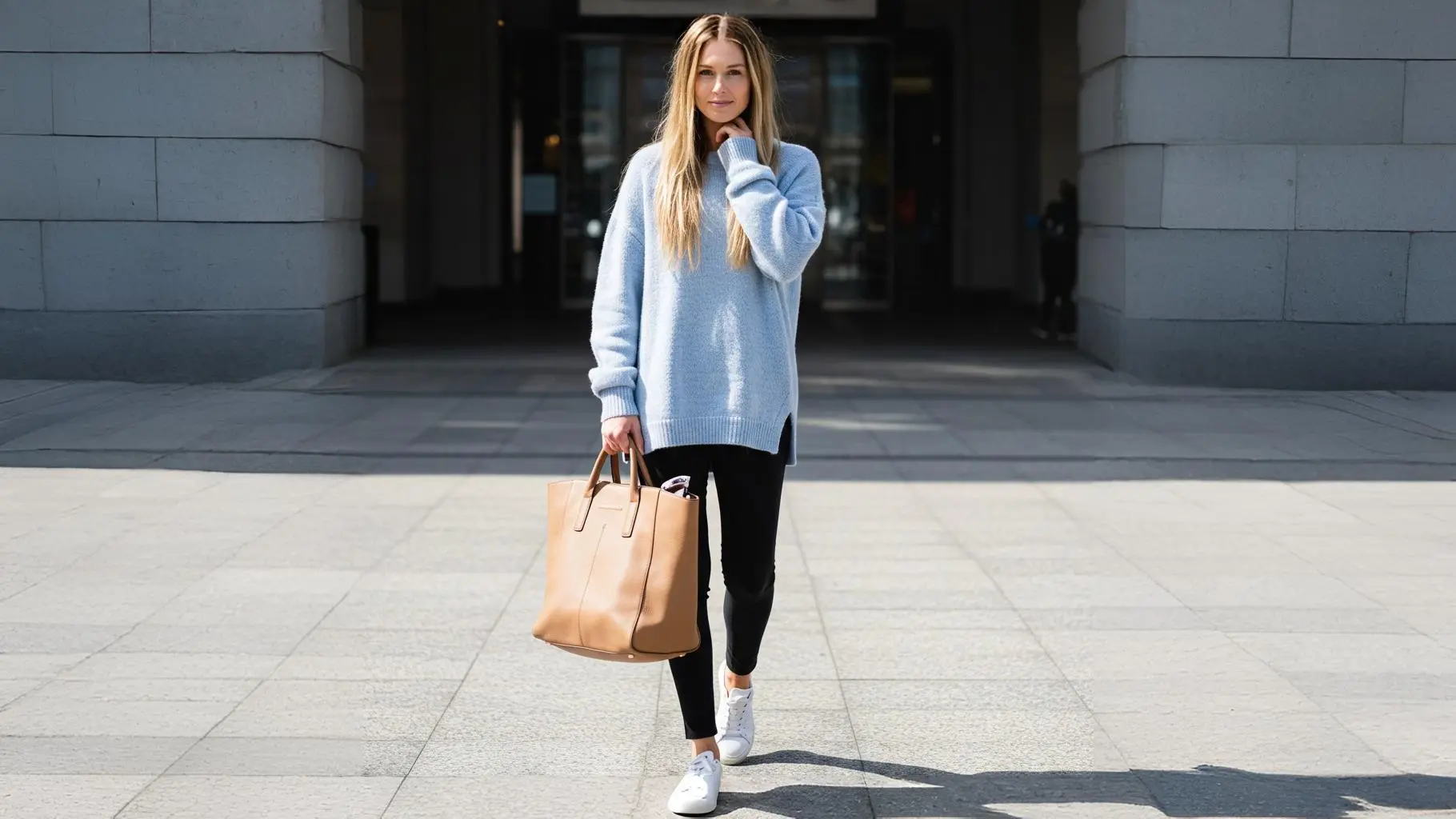 15 Stylish & Comfy Travel Outfits Every Jetsetter Needs – Featured image