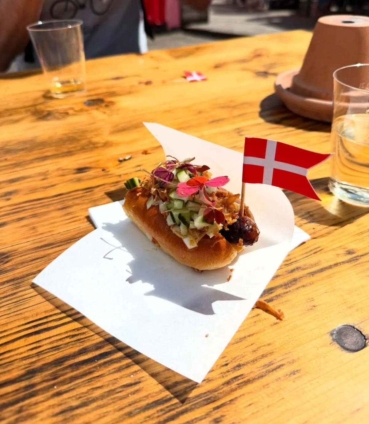 Gourmet organic hot dog with toppings from DØP Copenhagen